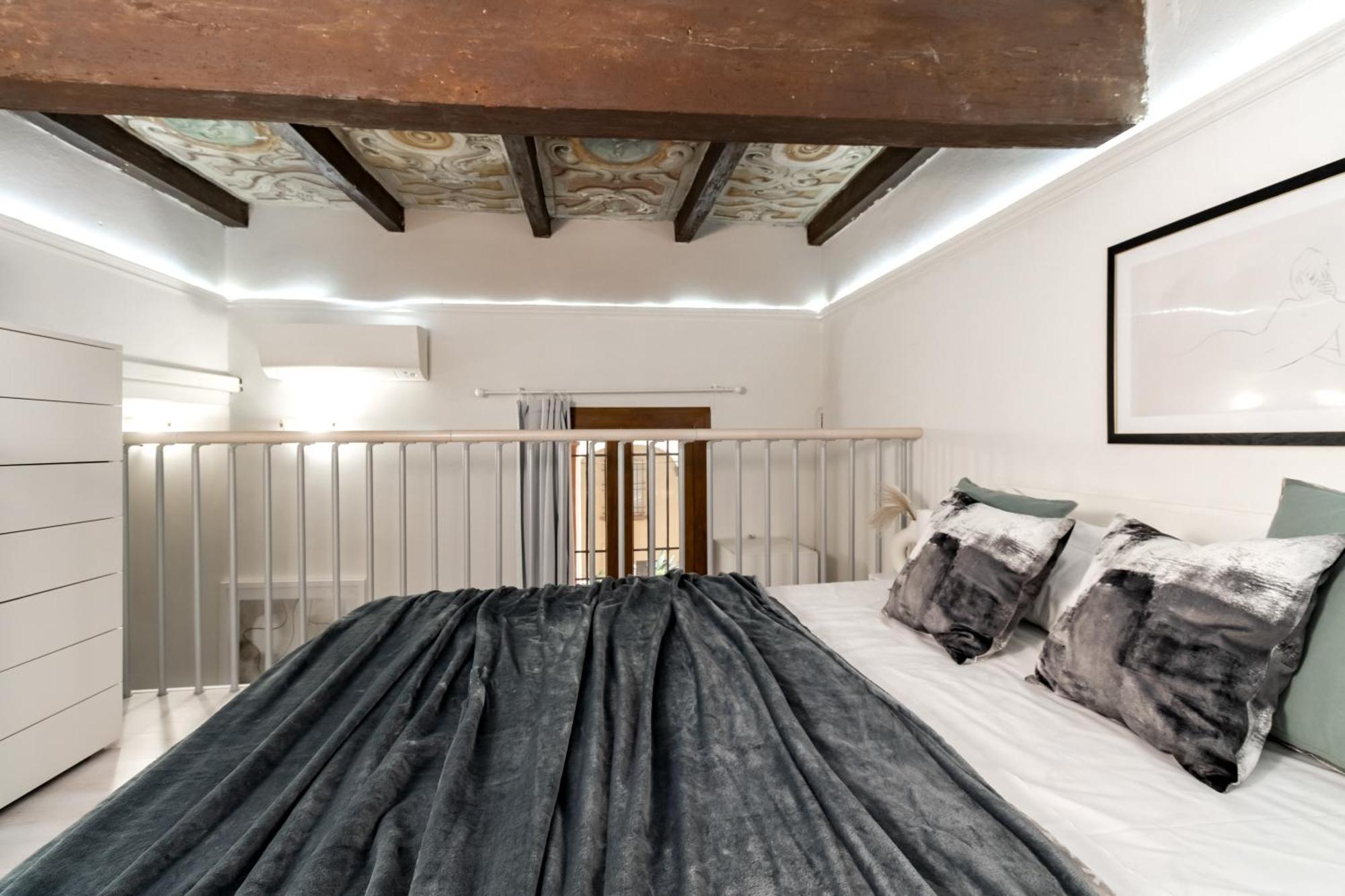 Charming Frescoed Loft Leilighet Bologna Eksteriør bilde